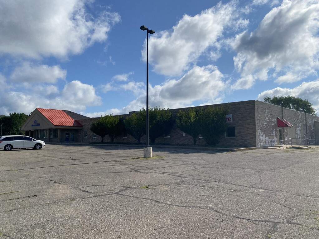 1717 E Chicago Road, Sturgis, MI 49091 - View 3