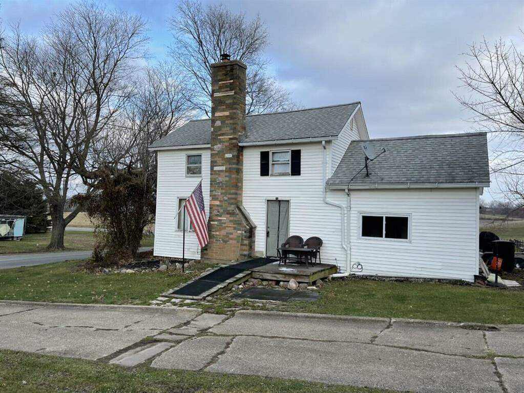 1922 W Olive Branch Road, Galien Twp, MI 49113 MLS 69023001002 properties SE Michigan