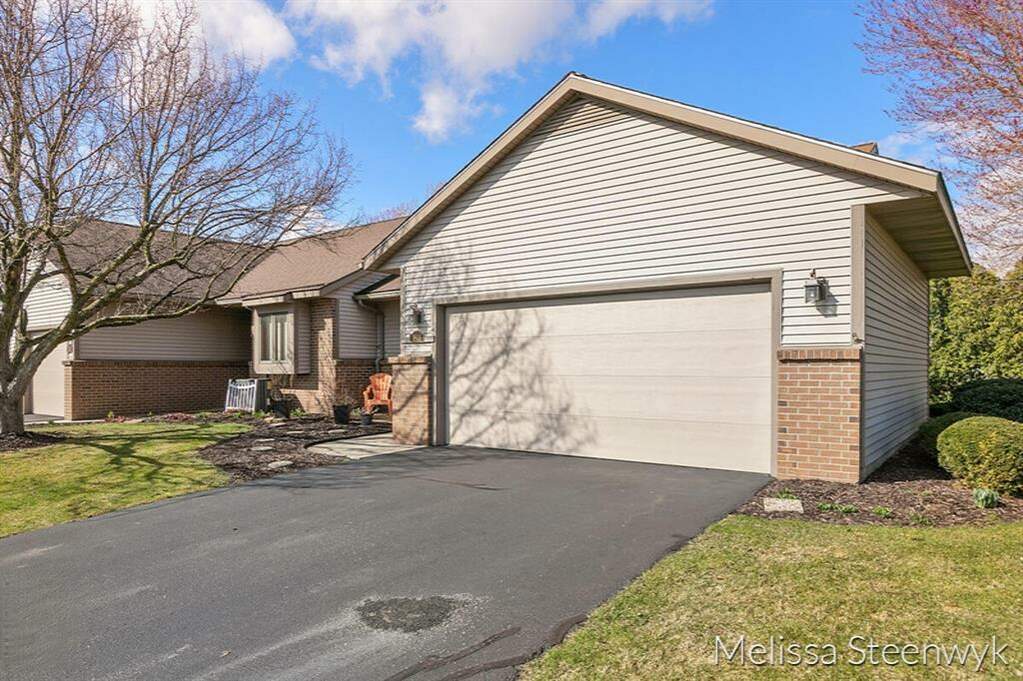 1693 Lakeview Drive, Zeeland Twp, MI 49464 MLS 71021009587