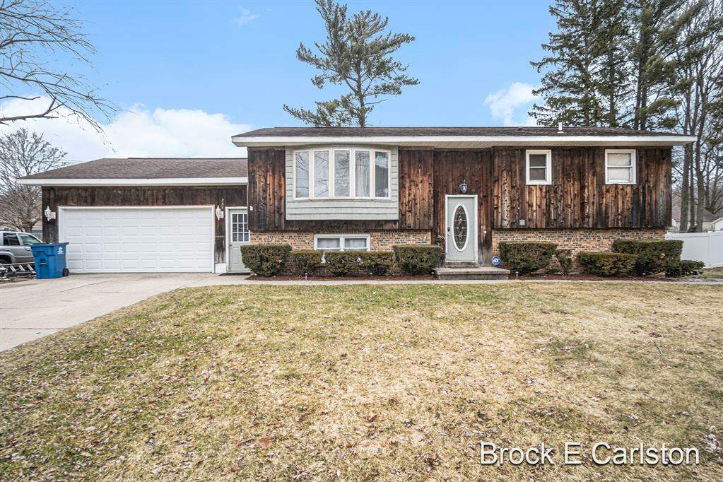 2352 Josephine Avenue, Fruitport Twp, MI 49444 MLS 71023005095