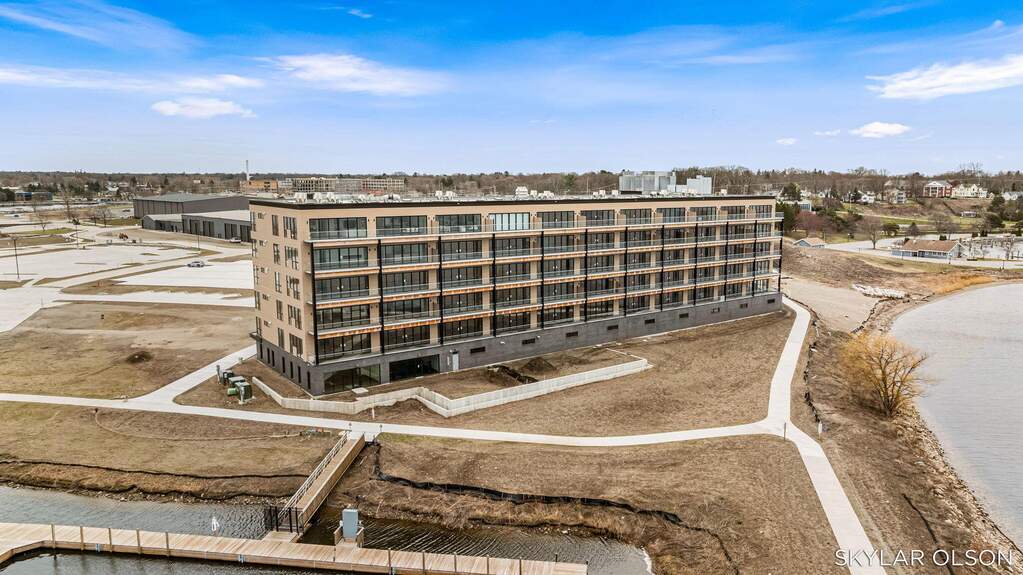 901 Adelaide Circle #406, Muskegon, MI 49441 - View 2