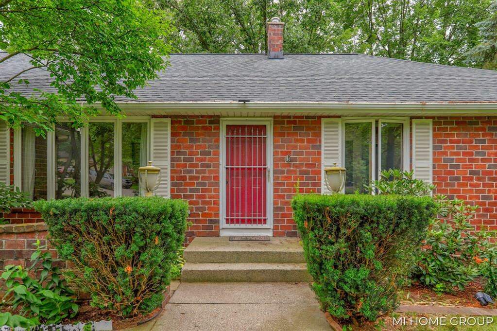 1854 Sw Pinnacle Drive, Wyoming, MI 49519 MLS 71023028498