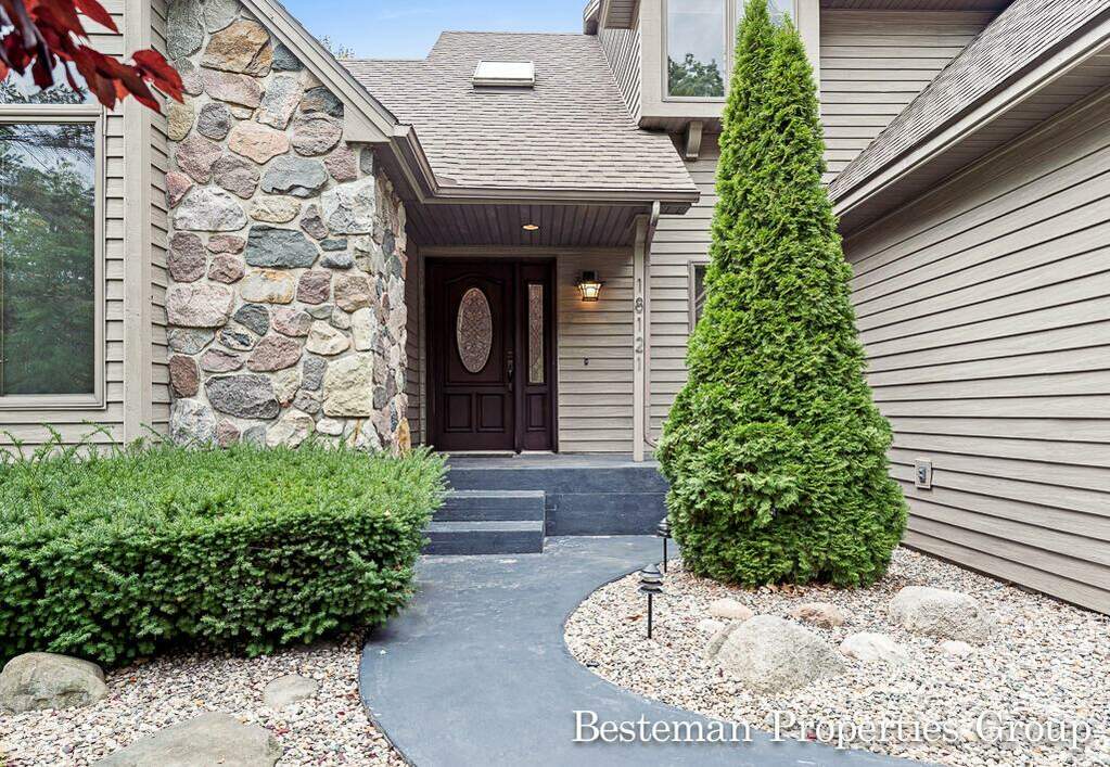 18121 Lovell Road, Spring Lake Twp, MI 49456 MLS 71024004489