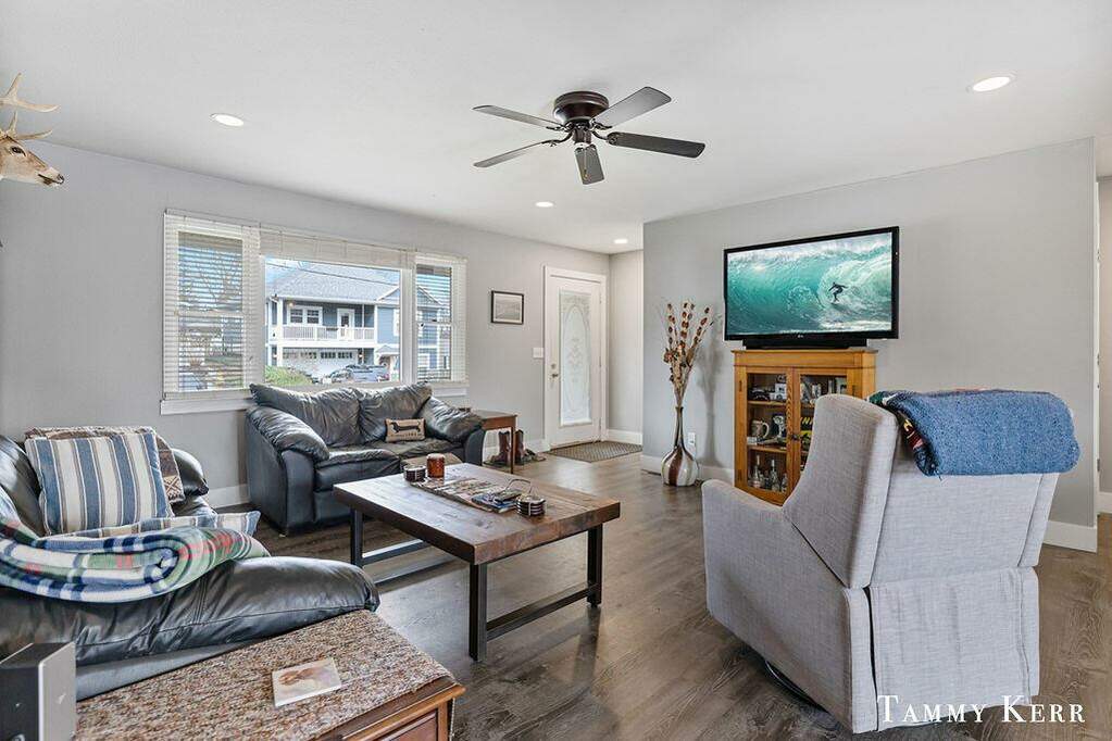 135 Taylor Street, Saugatuck, MI 49453 MLS 71024012977 properties