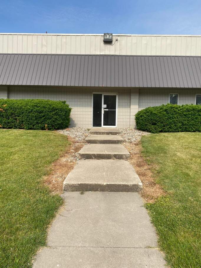 455 E 64th Street #B, Holland, MI 49423 - More