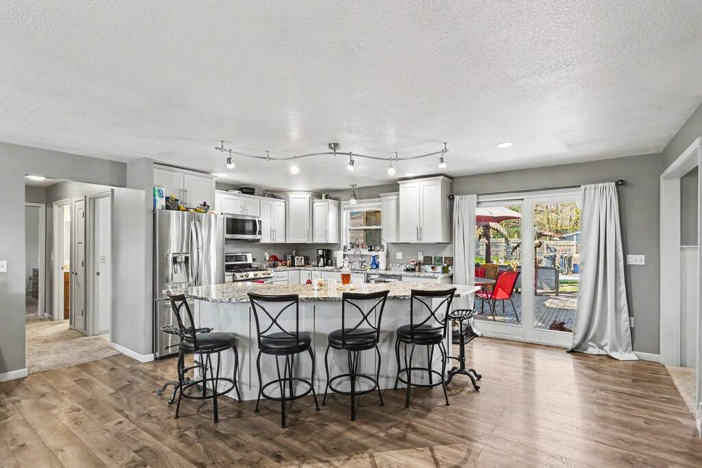 902 W 1st Street, Tawas City, MI 48763 - View 6