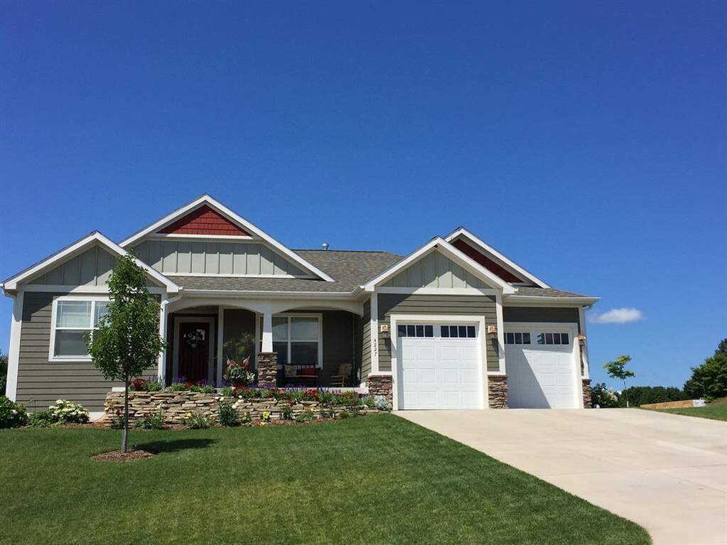 4227 Apple Tree Lane, Garfield Twp, MI 49685 MLS 78080004425