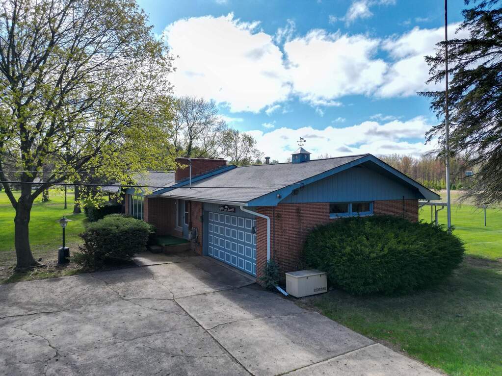 8670 E Pickard Road, Mt Pleasant, MI 48858 - View 2