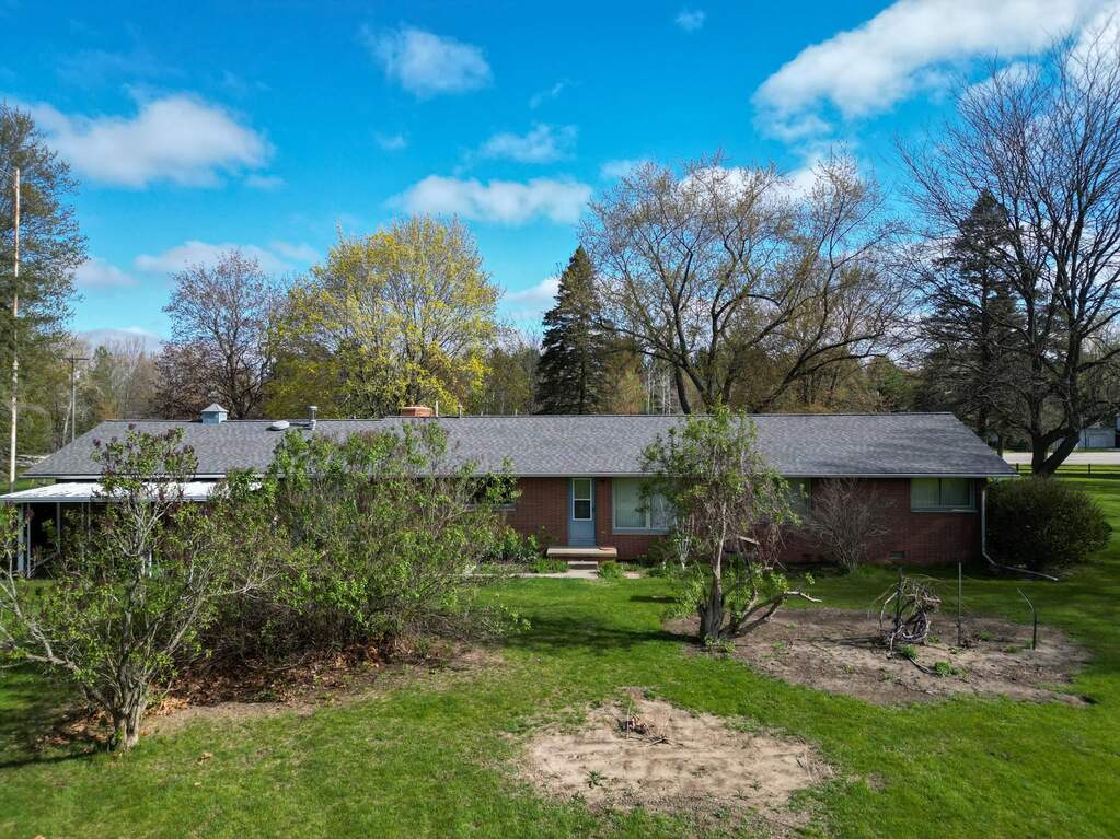 8670 E Pickard Road, Mt Pleasant, MI 48858 - View 4