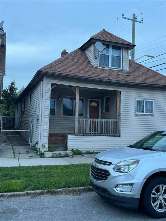 2435 Holmes Street, Hamtramck, MI 48212 MLS 81024026570