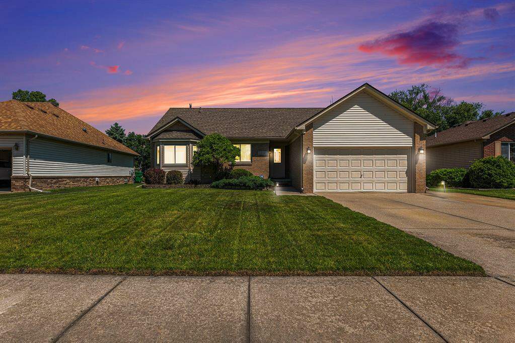 53087 Pine Creek Drive, Chesterfield Twp, MI 48047 MLS 81024027983