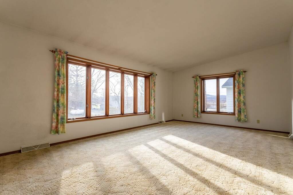 515 Pennsylvania Street, Cassville, WI 53806 MLS 1953570