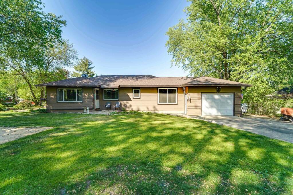 350 Elm Street, Endeavor, WI 53930 MLS 1956900 properties SE