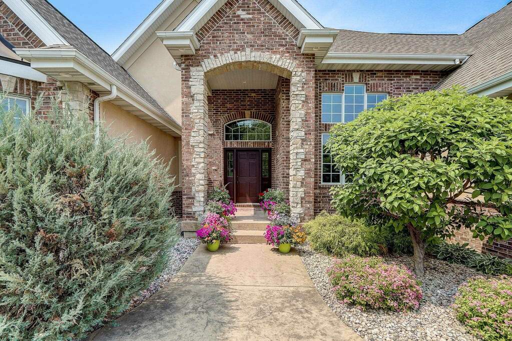 3716 Highway 19, Sun Prairie, WI 53590 MLS 1958011 properties SE