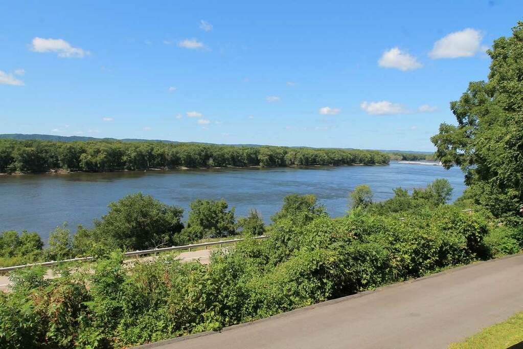 S6372 Highway 35, De Soto, WI 54624 MLS 1958799 properties SE