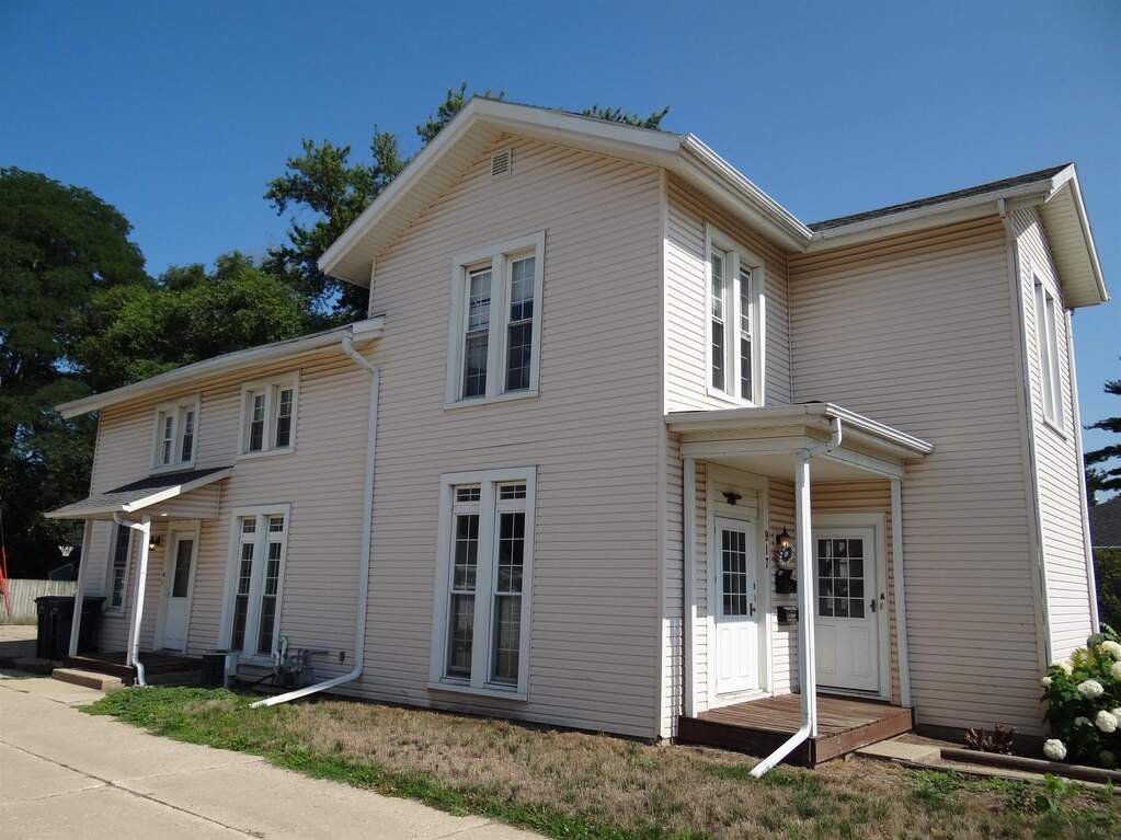 917 Milton Avenue, Janesville, WI 53545 MLS 1960406 properties SE