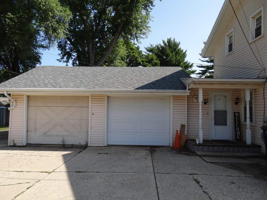 917 Milton Avenue, Janesville, WI 53545 MLS 1960406 properties SE