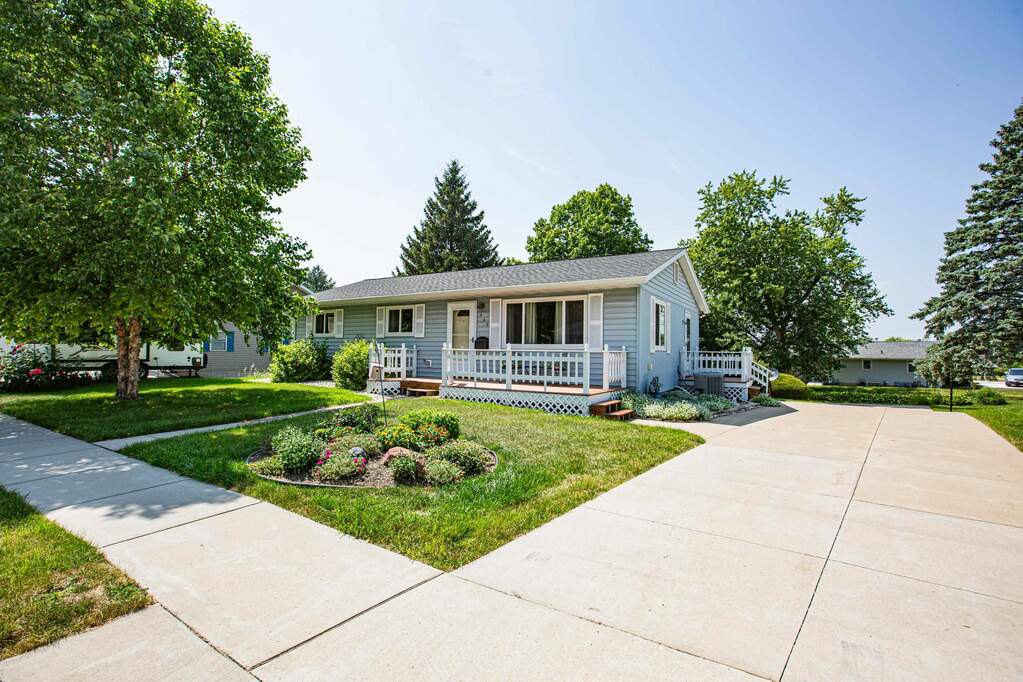 460 Camp Street, Platteville, WI 53818 MLS 1960613 properties SE