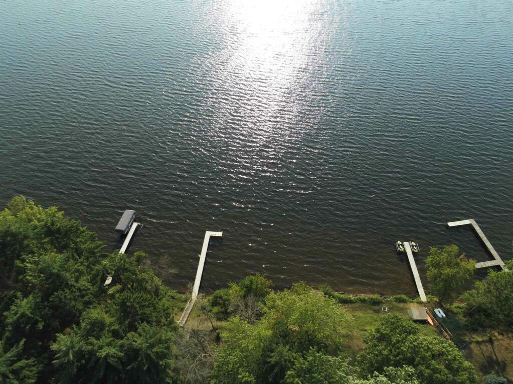 1809 W 20th Avenue, Arkdale, WI 54613 MLS 1961549 properties SE