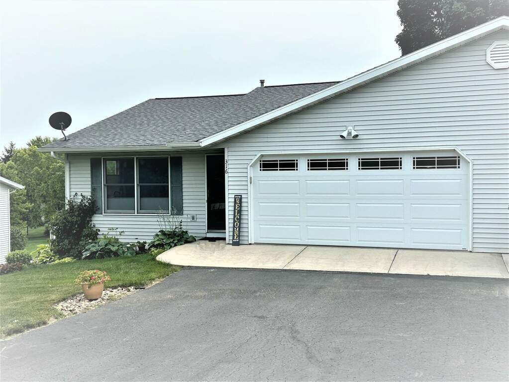 316 E Orbison Street, Barneveld, WI 53507 MLS 1961717 properties
