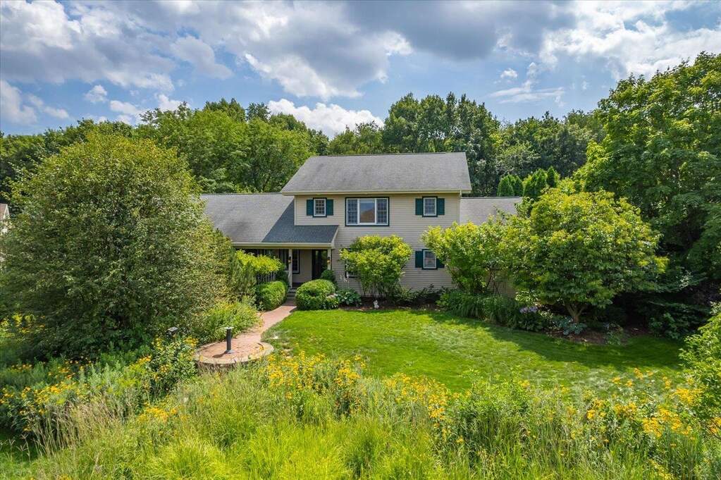 3193 Conservancy Estates Lane, Sun Prairie, WI 53590 MLS 1961774