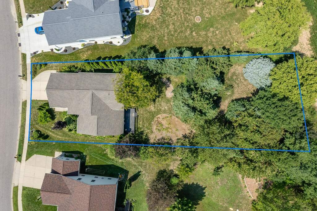 643 Parkside Avenue, Baraboo, WI 53913 MLS 1962556 properties SE