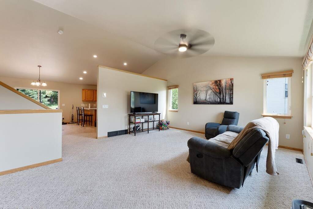 643 Parkside Avenue, Baraboo, WI 53913 MLS 1962556 properties SE