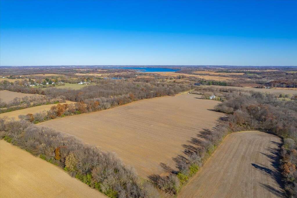 2275 County Road Mm, Fitchburg, WI 53575 MLS 1967503 properties