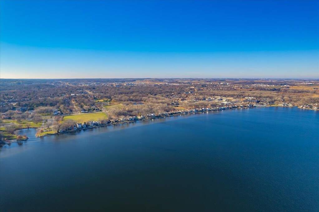 2201 Middleton Beach Road, Middleton, WI 53562 MLS 1968351 properties SE Wisconsin