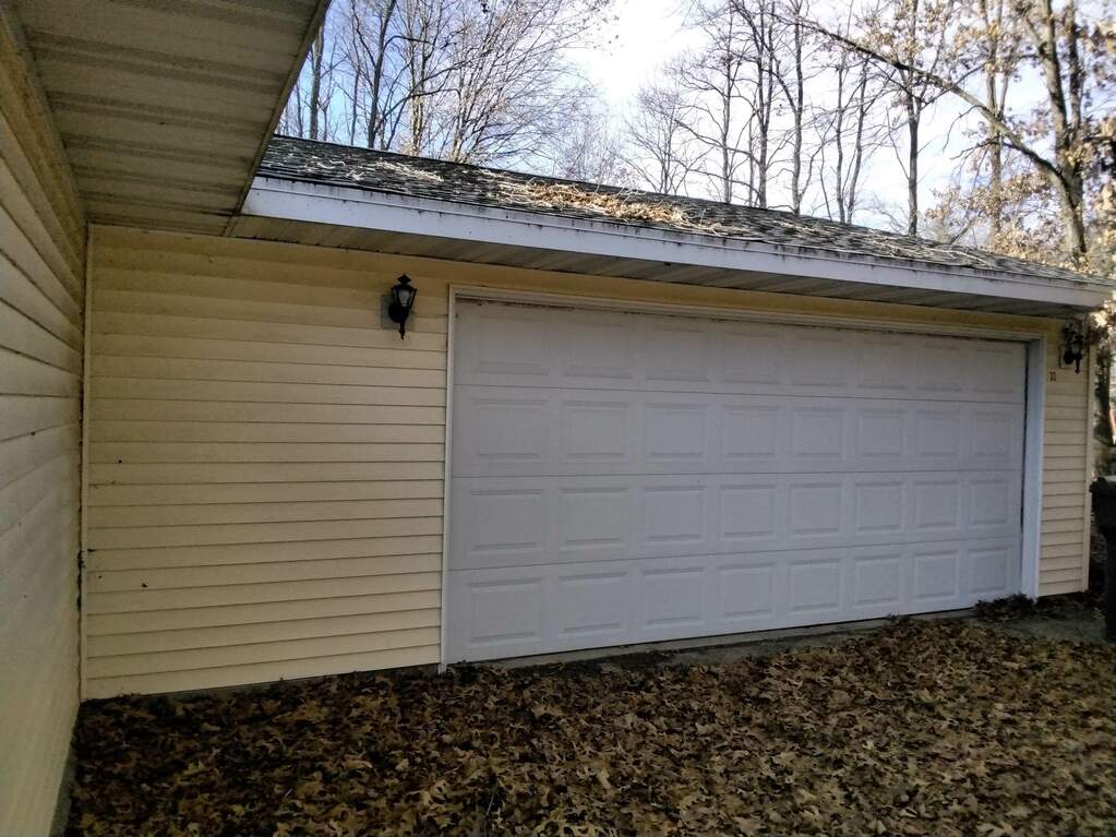 33 Shirley Lane, Montello, WI 53949 MLS 1968401 properties SE