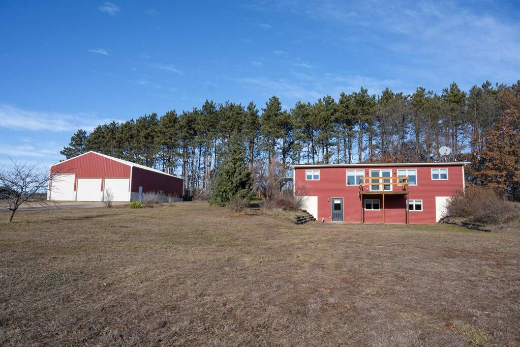 N9922 New Haven Road, Wisconsin Dells, WI 53965 MLS 1968434