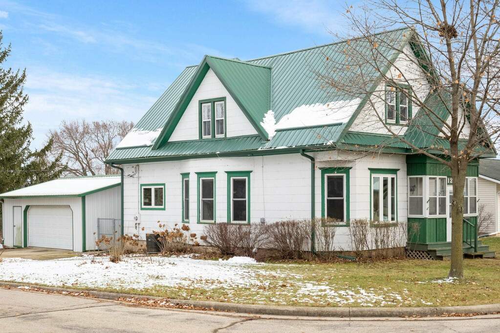 1200 1st Street, New Glarus, WI 53574 MLS 1968978 properties SE