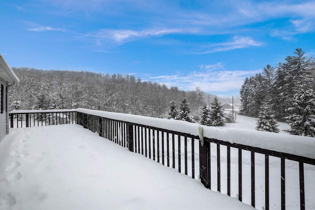 5575 Reeve Road, Mazomanie, WI 53560 MLS 1969006 properties SE