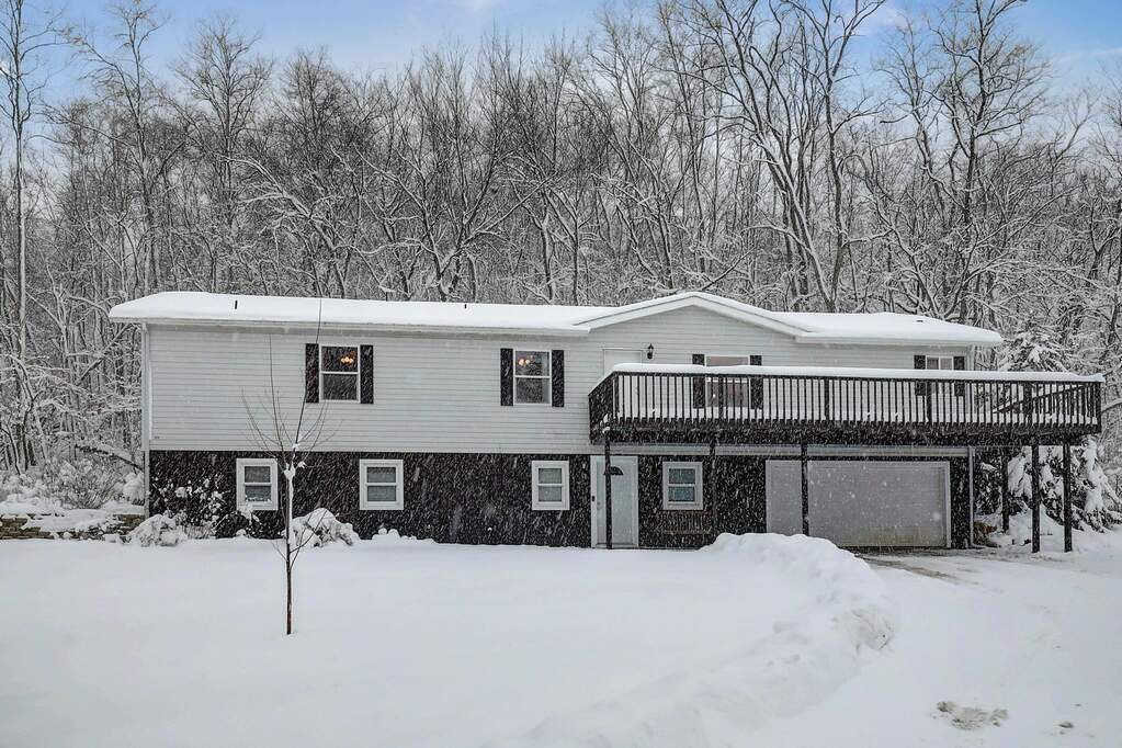 5575 Reeve Road, Mazomanie, WI 53560 MLS 1969006 properties SE