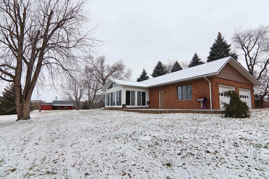 3207 N Emerald Grove Road, Milton, WI 53563 MLS 1969081