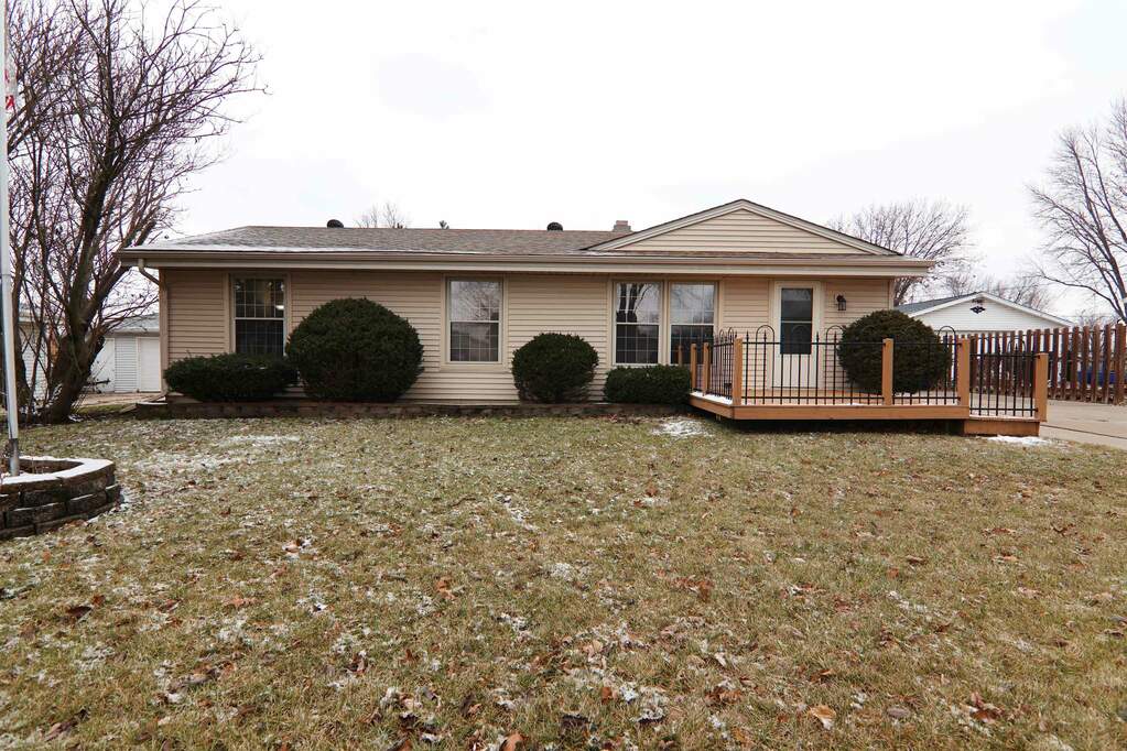 2212 S Willard Avenue, Janesville, WI 53546 MLS 1969110