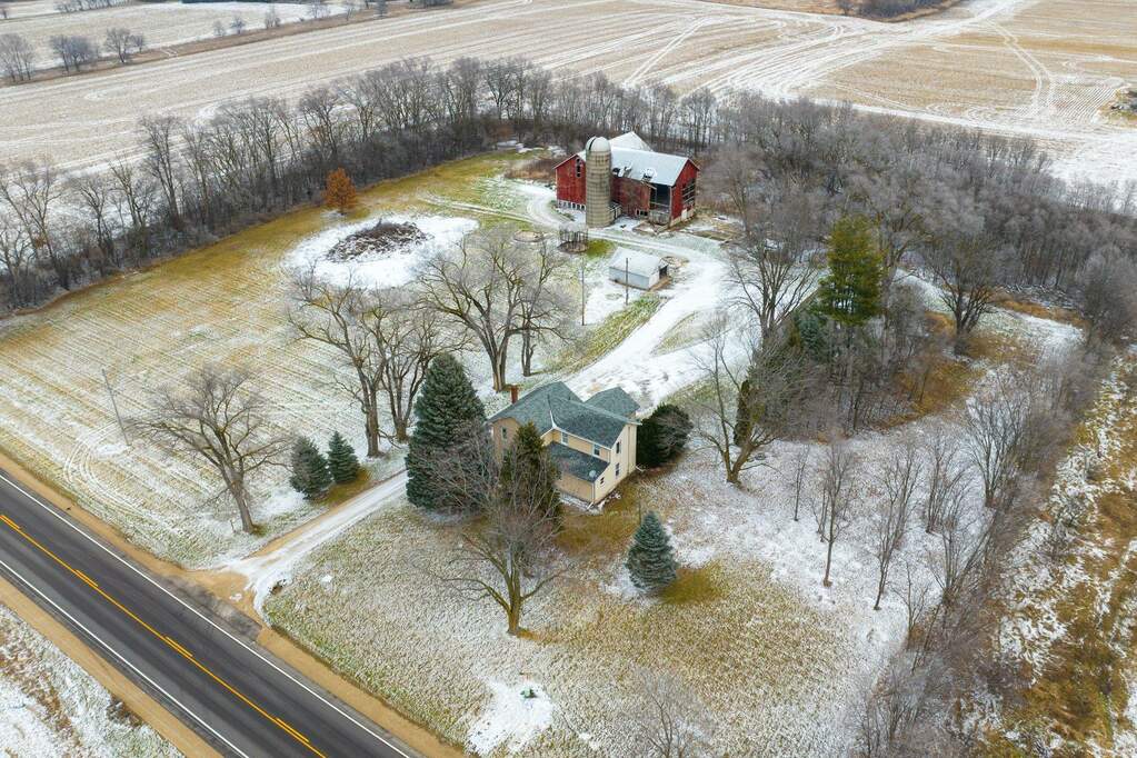 N8092 Hwy 89 Road, Whitewater, WI 53190 MLS 1969137 properties SE