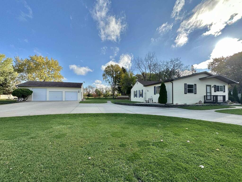 2321 S Afton Road, Beloit, WI 53511 MLS 1969634 properties SE