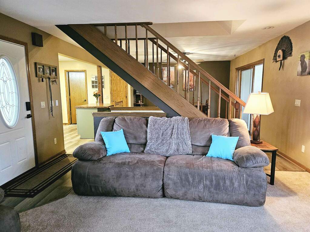 511 Saddle Ridge, Portage, WI 53901 MLS 1970899 properties SE