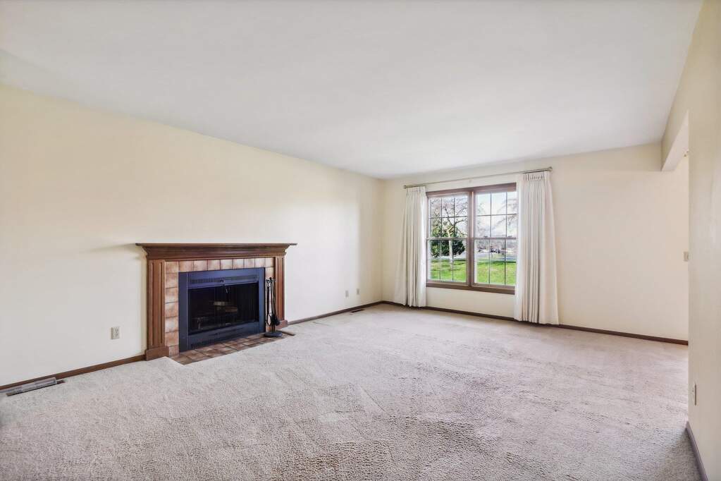 7422 Old Sauk Road, Madison, WI 53717 MLS 1970953 properties SE