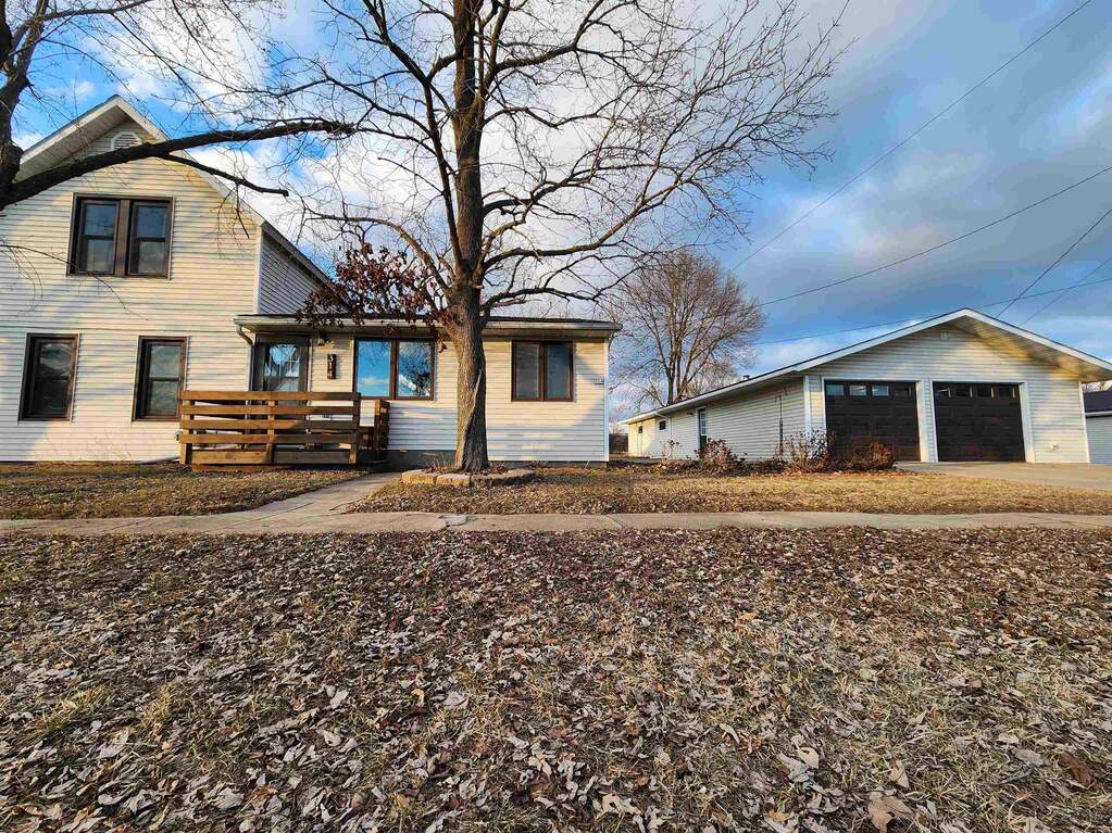 314 W Warehouse Street, Muscoda, WI 53573 MLS 1971669 properties