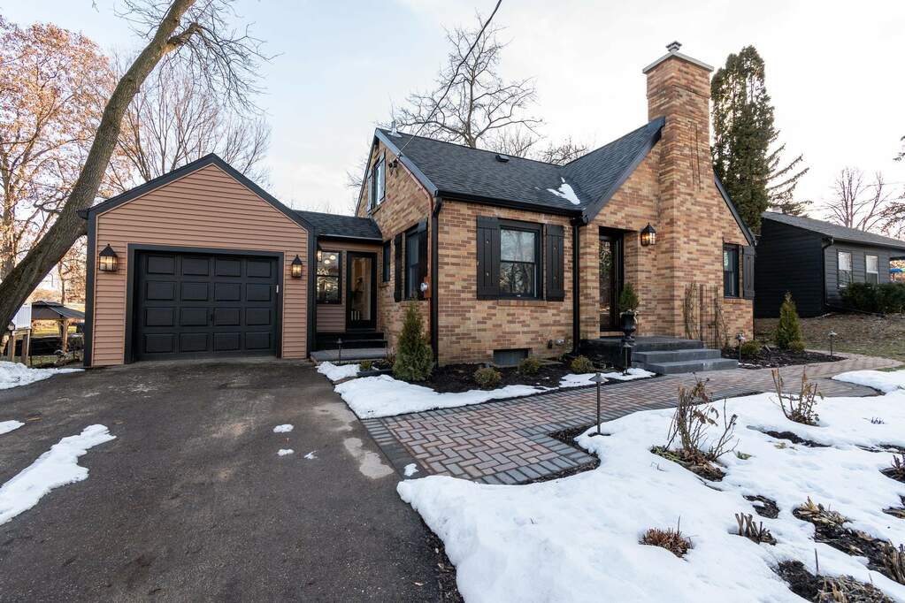 2501 Waunona Way, Madison, WI 53713 MLS 1972176 properties SE