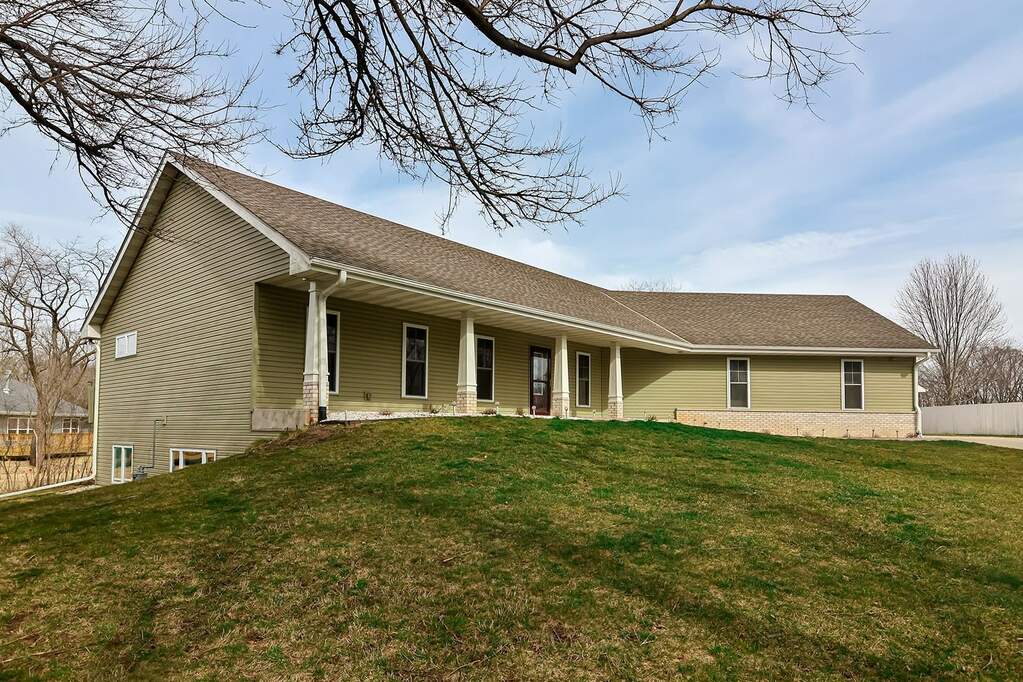 2063 S Afton Road, Beloit, WI 53511 MLS 1972855 properties SE