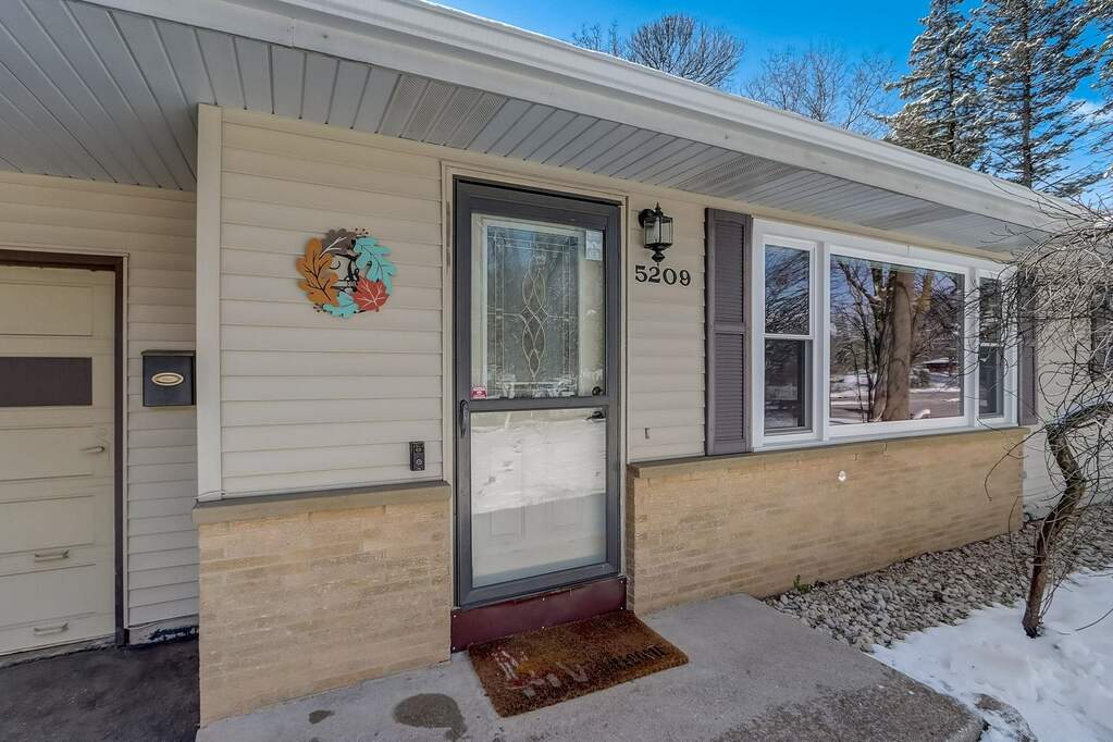 5209 Raymond Road, Madison, WI 53711 MLS 1973151 properties SE