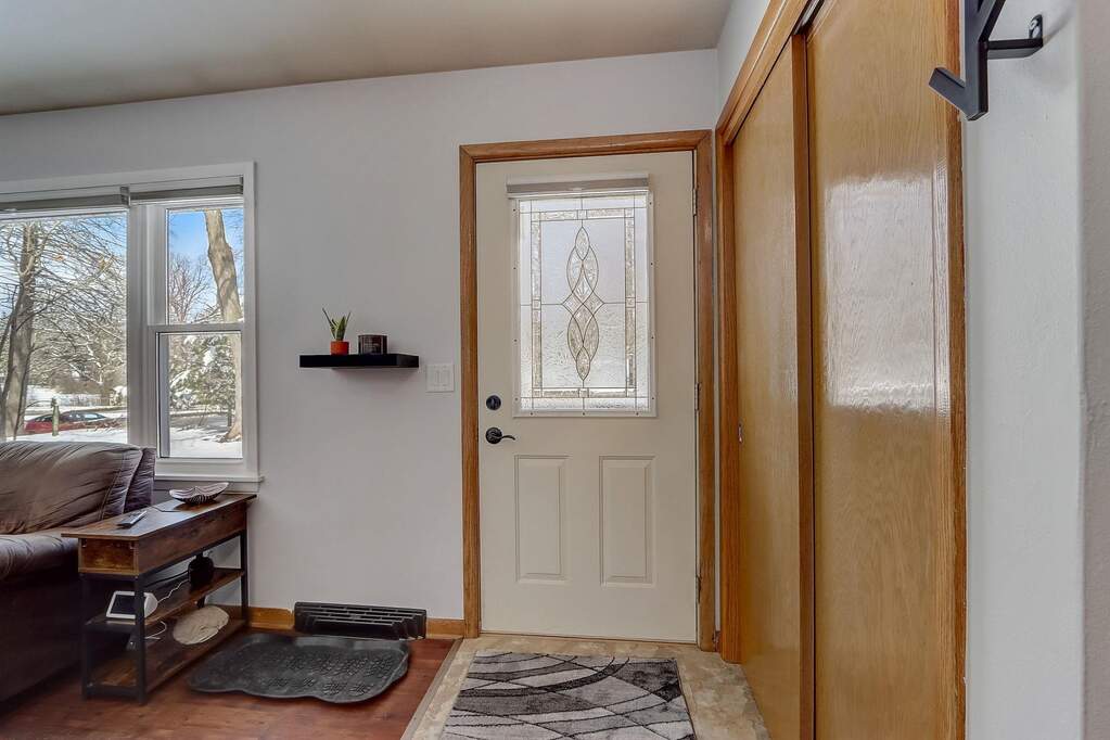 5209 Raymond Road, Madison, WI 53711 MLS 1973151 properties SE