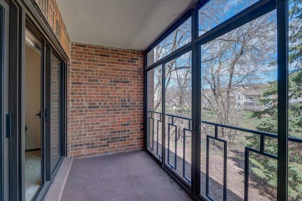 6302 Mineral Point Road 221, Madison, WI 53705 MLS 1975101