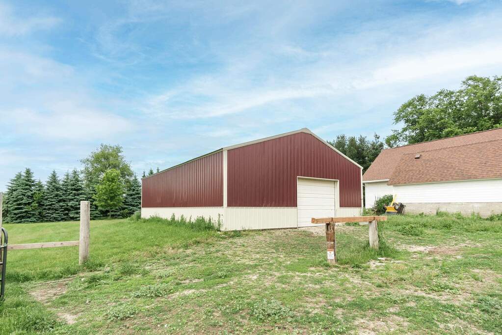 W6904 Schwemmer Lane, Fort Atkinson, WI 53538 MLS 1977824