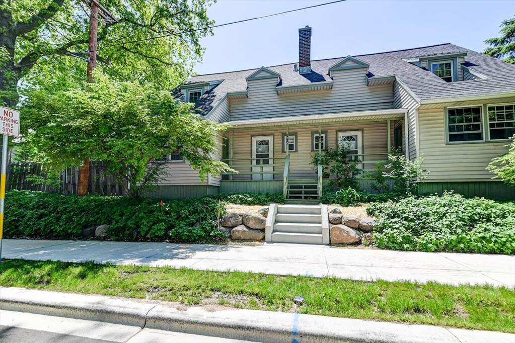 3225 Atwood Avenue, Madison, WI 53704 MLS 1978384 properties SE Wisconsin