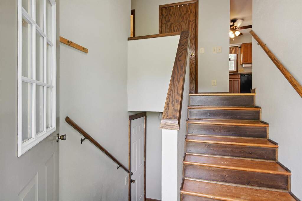 3924 Wilnor Drive, Oregon, WI 53575 MLS 1987652 properties SE