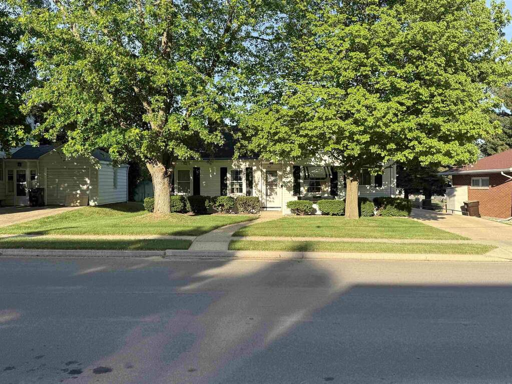 905 S Burchard Avenue